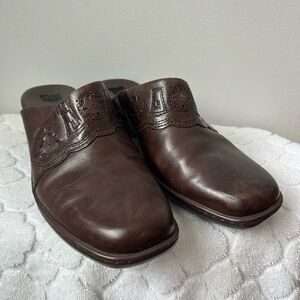 Clark’s Brown Leather Slip-On Shoes Mule Clogs Size 10